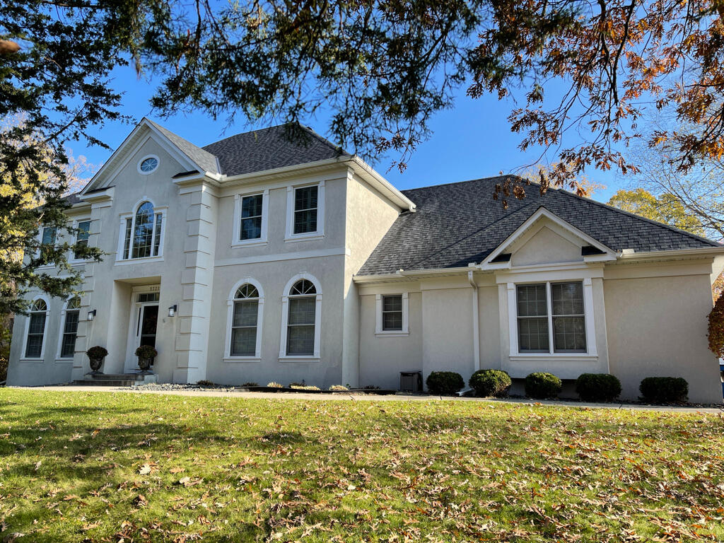 Montana Ovikian / Summit Construction Group